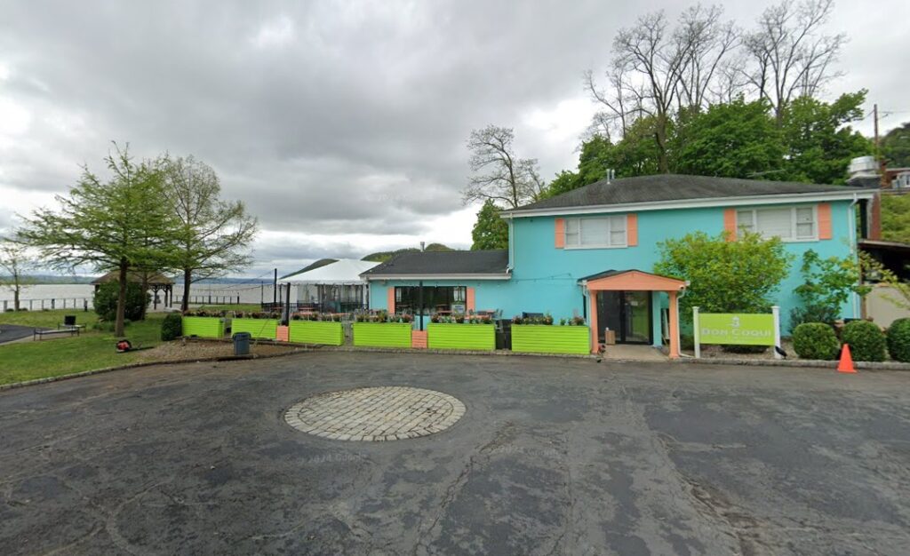 A Rare, Waterfront Restaurant